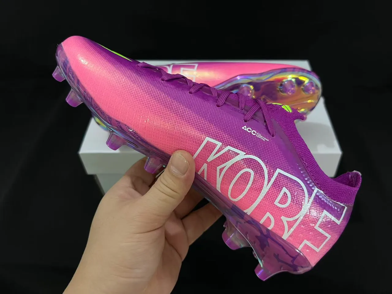 Nike Violet Rose Bas de la cheville Encolure chaussette Construction Atomknit Sol ferme Chaussures de football 6