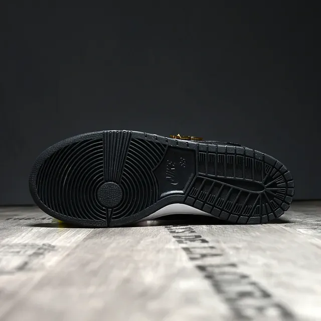Nike SB Dunk Low Black White Chaussures de Skateboard 5