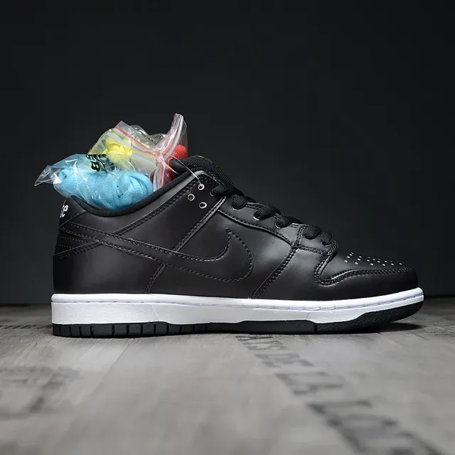 Nike SB Dunk Low Black White Chaussures de Skateboard 6