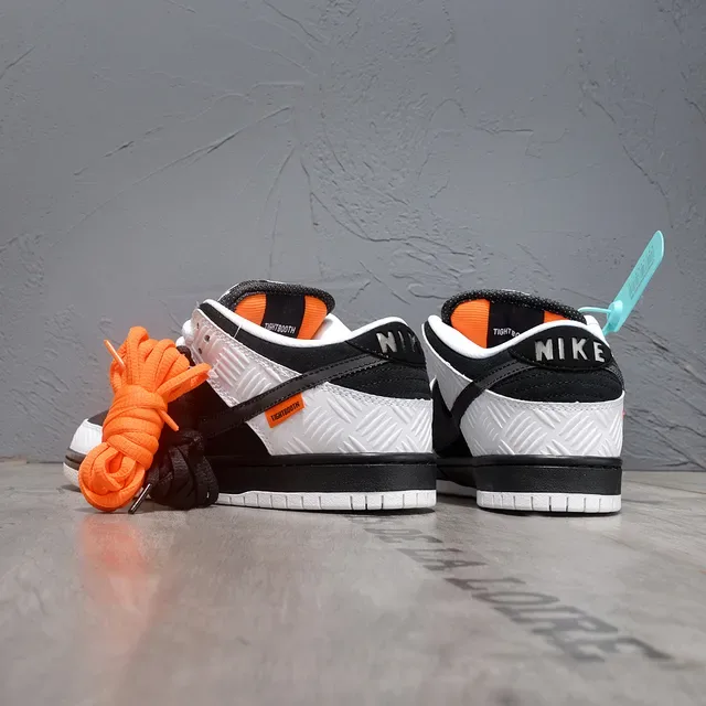 Nike SB Dunk Low Off-White Black and White Skateboard Shoes 3