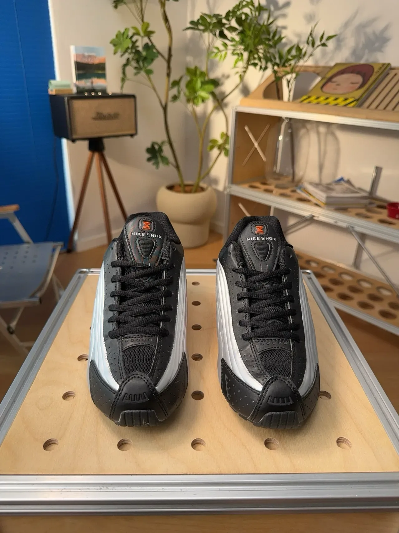 Nike Silver Orange Molded Side Panels Perforated Black Overlays Lifestyle Sneakers 5