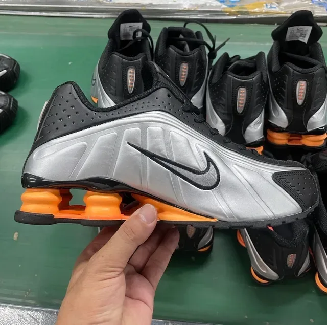 Nike Silver Orange Molded Side Panels Perforated Black Overlays Lifestyle Sneakers 7