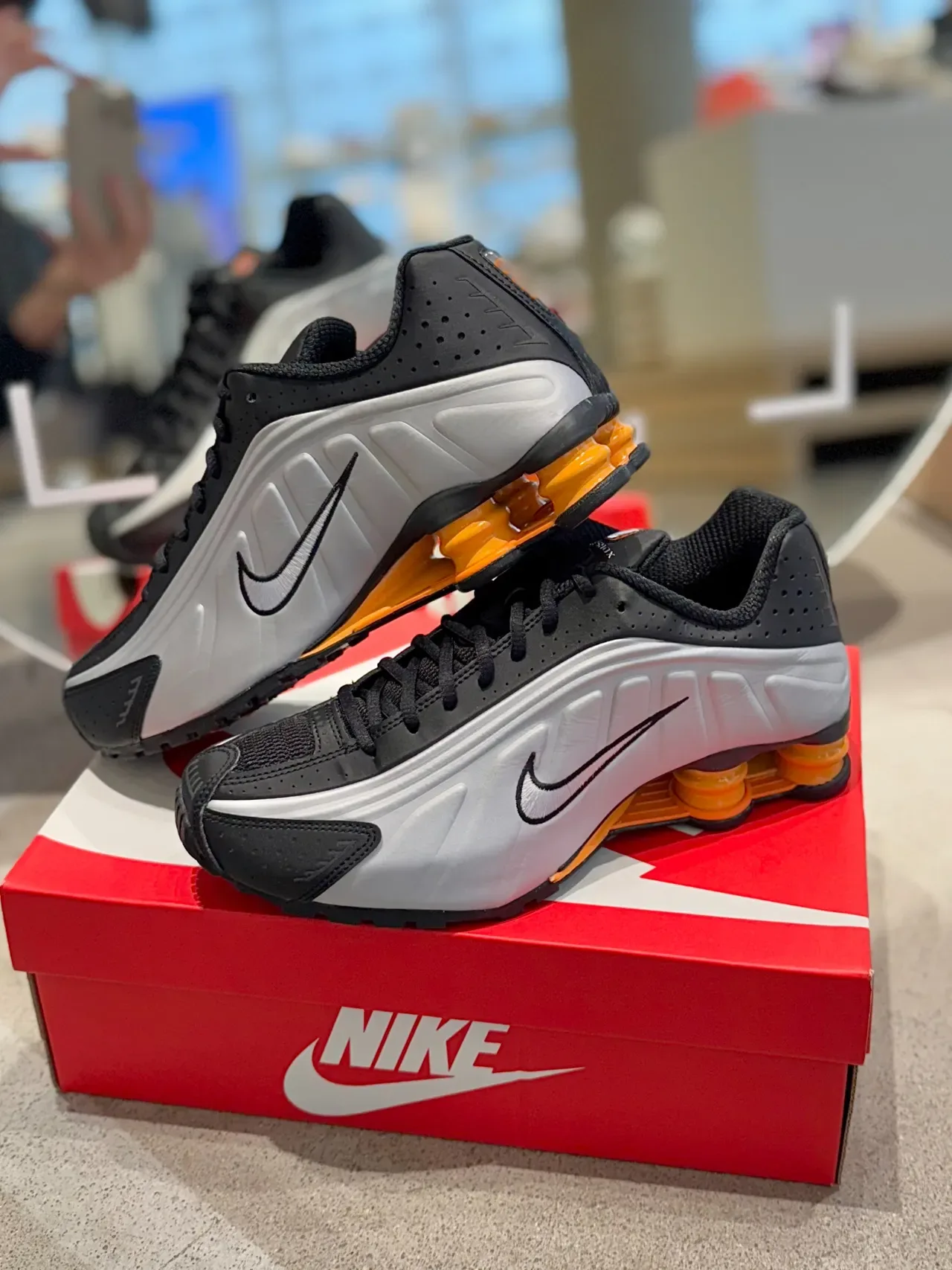 Nike Silver Orange Molded Side Panels Perforated Black Overlays Lifestyle Sneakers 8
