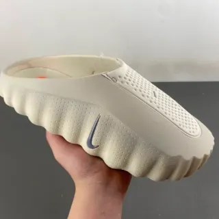 Nike Slide Off-White chinelo perfurado de espuma moldada