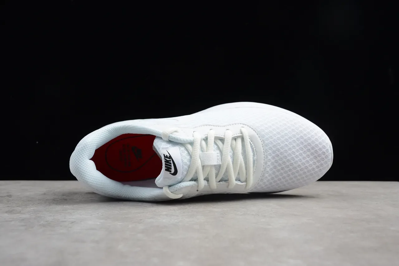 Nike Tanjun White Lifestyle Sneakers 11