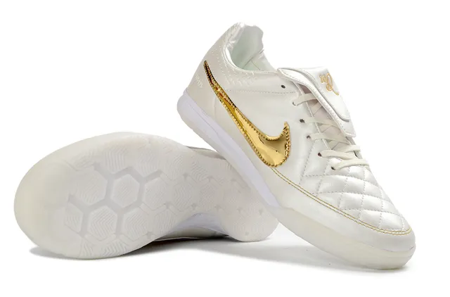 Nike Tiempo Legend White Gold Quilted Leather Upper Metallic Swoosh Indoor Soccer Shoes 4