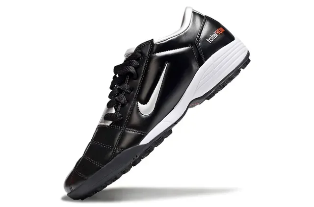 Nike Total 90 III أسود أبيض فضي أحذية كرة القدم Turf 5