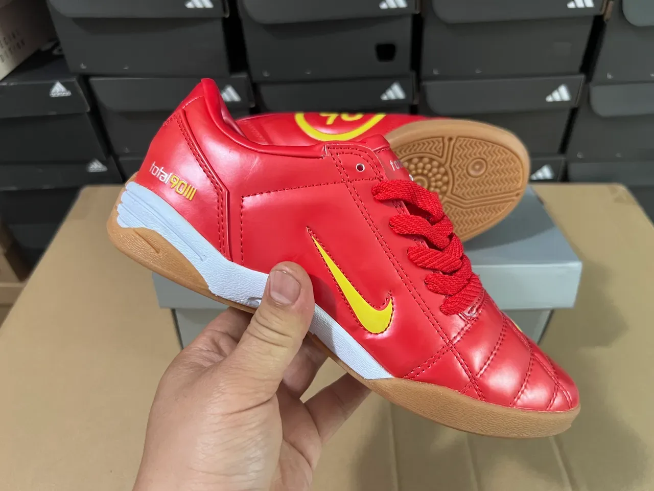 Nike Total 90 III লাল হলুদ ইন্ডোর সকার জুতো 2