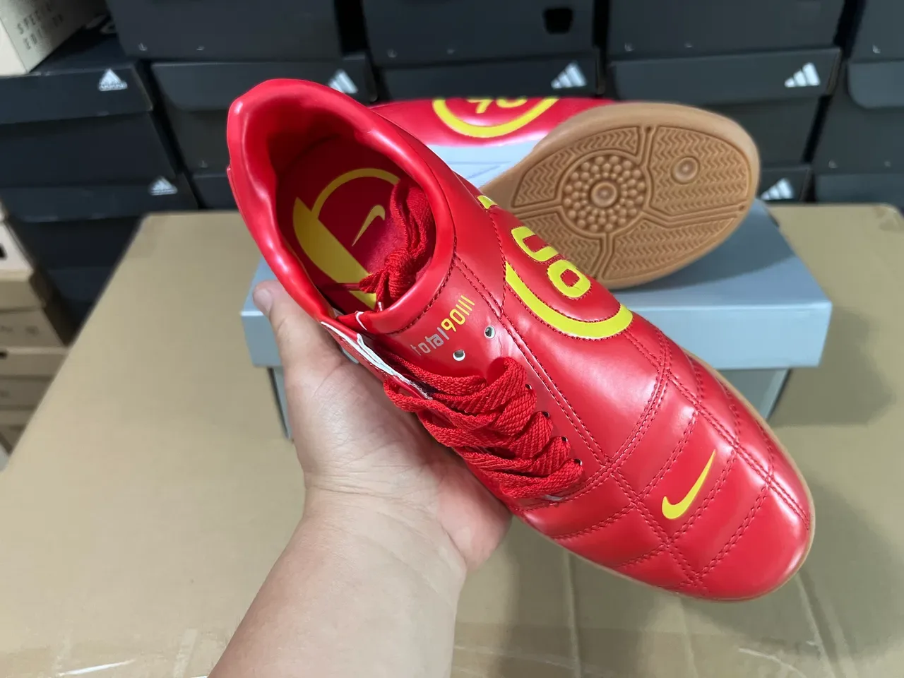 Nike Total 90 III লাল হলুদ ইন্ডোর সকার জুতো 3