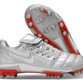 Nike Total 90 Argent et Rouge Chaussures de football pour terrain ferme