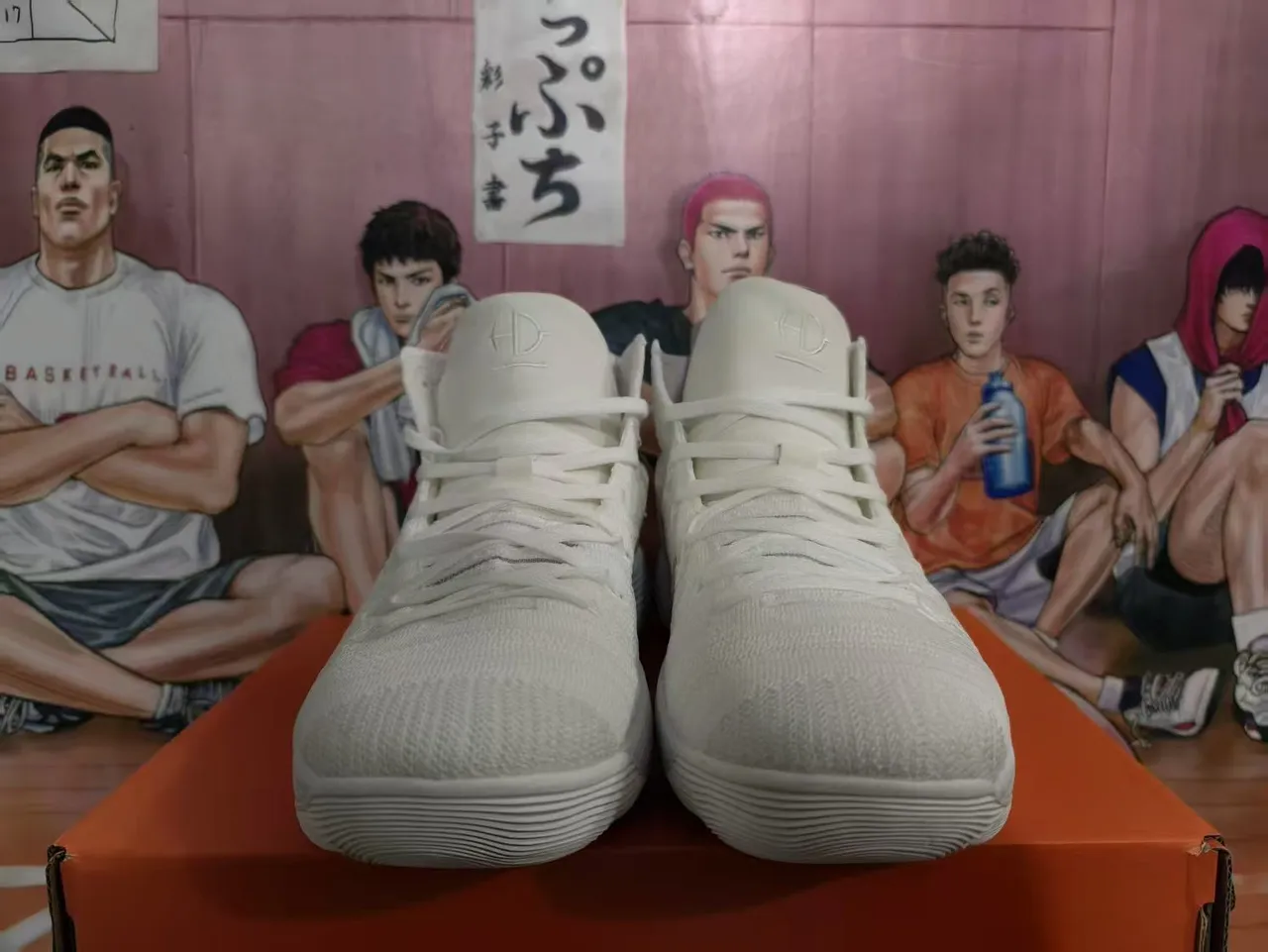 Nike Tênis de Basquete Alto de Malha Branco e Prateado 4