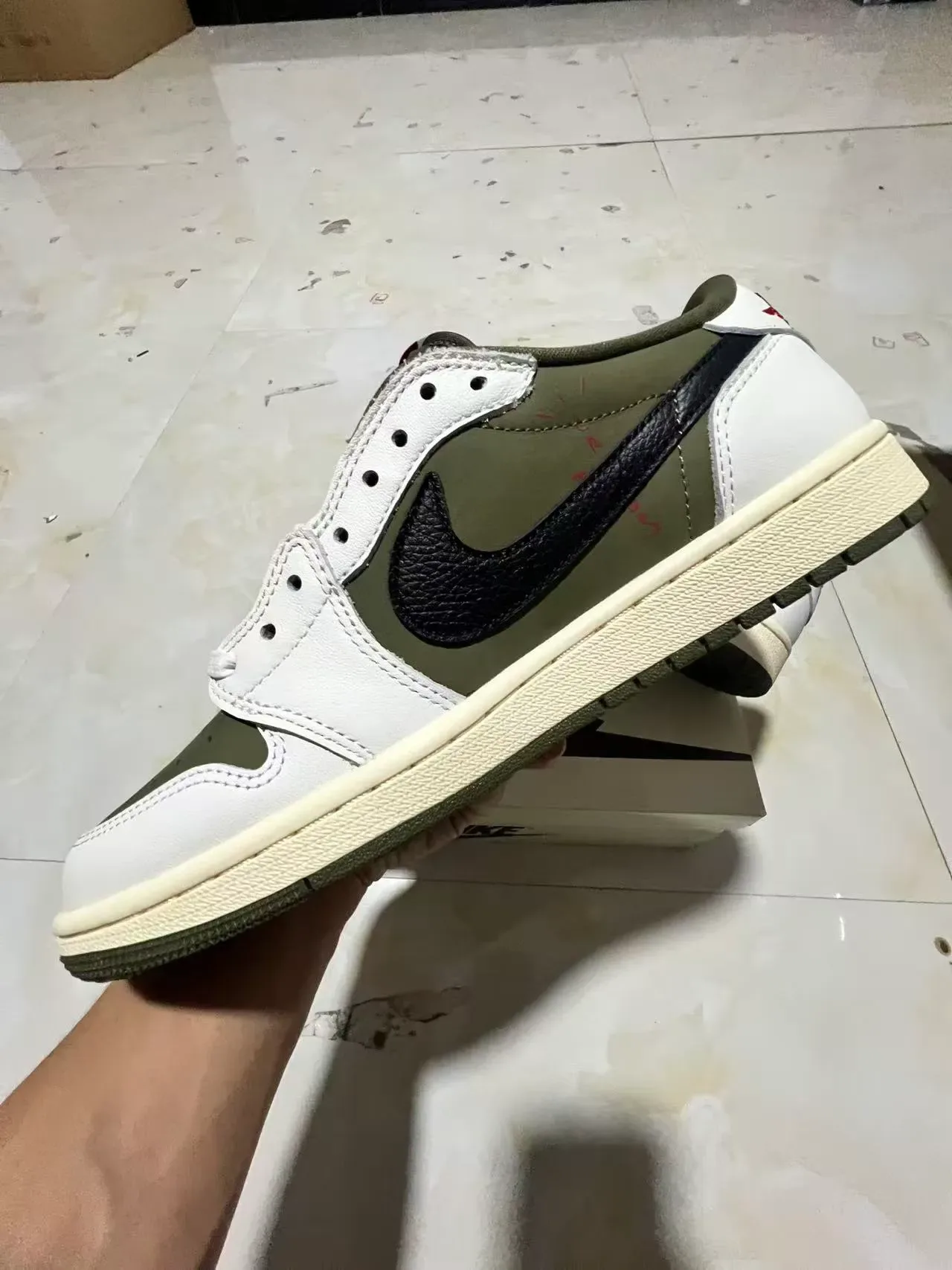Nike White Army Green Low-Top Layered Leather Lifestyle Sneakers 5