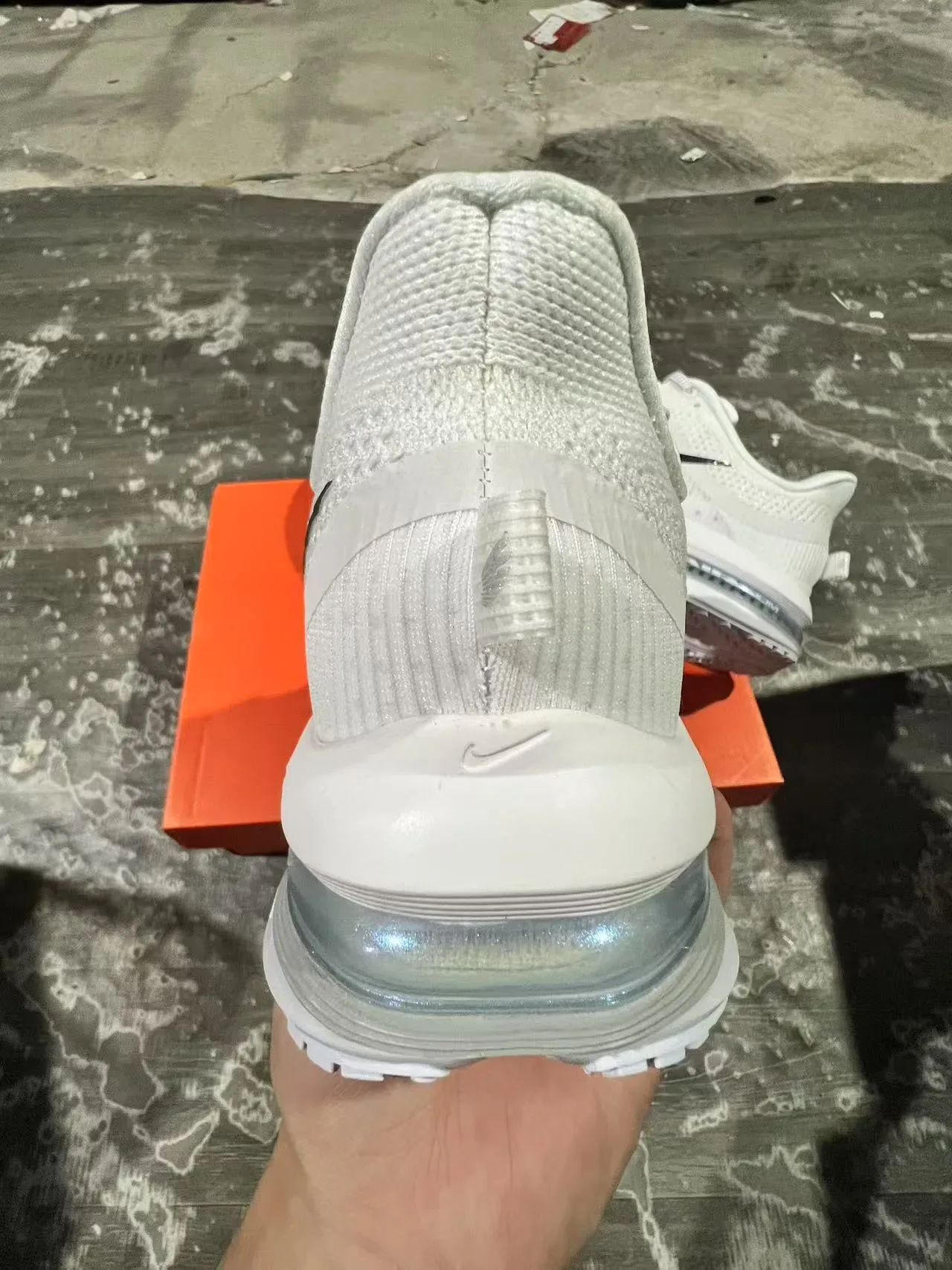 Nike White Black Engineered Mesh Upper Full-Length Air Zoom Unit Lifestyle Sneakers 8