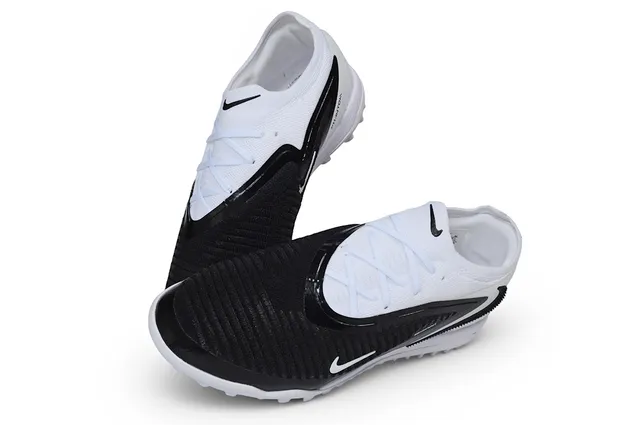 Nike White Black Low-Cut Knit Collar Turf Soccer Shoes 2