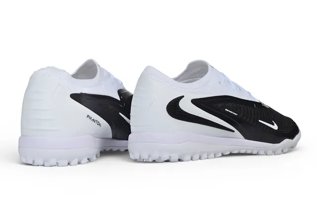 Nike White Black Low-Cut Knit Collar Turf Soccer Shoes 6
