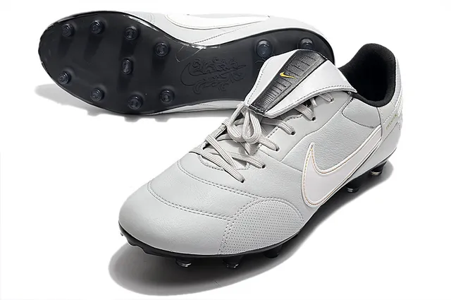 Nike Branco Preto Baixo-Corte Couro-Sintético Híbrido Superior Terreno Firme Sapatos de Futebol 10