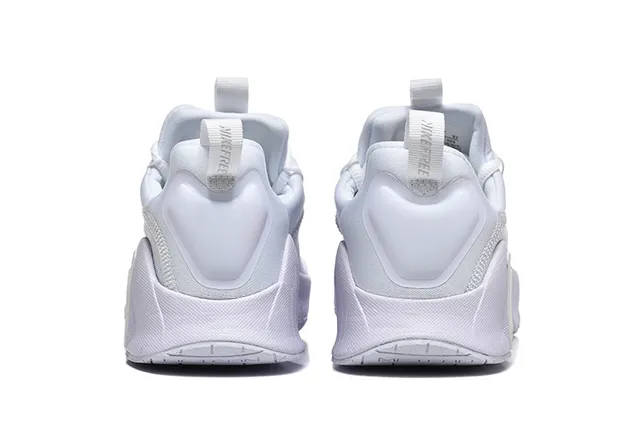 Nike White Gray Monochromatic Sculpted Ridged Midsole Lifestyle Sneakers 3