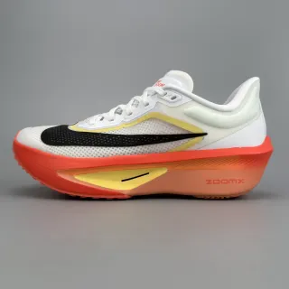 नाइके सफेद नारंगी रेसिंग-प्रेरित मेश-एंड-सिंथेटिक अपर रनिंग शूज