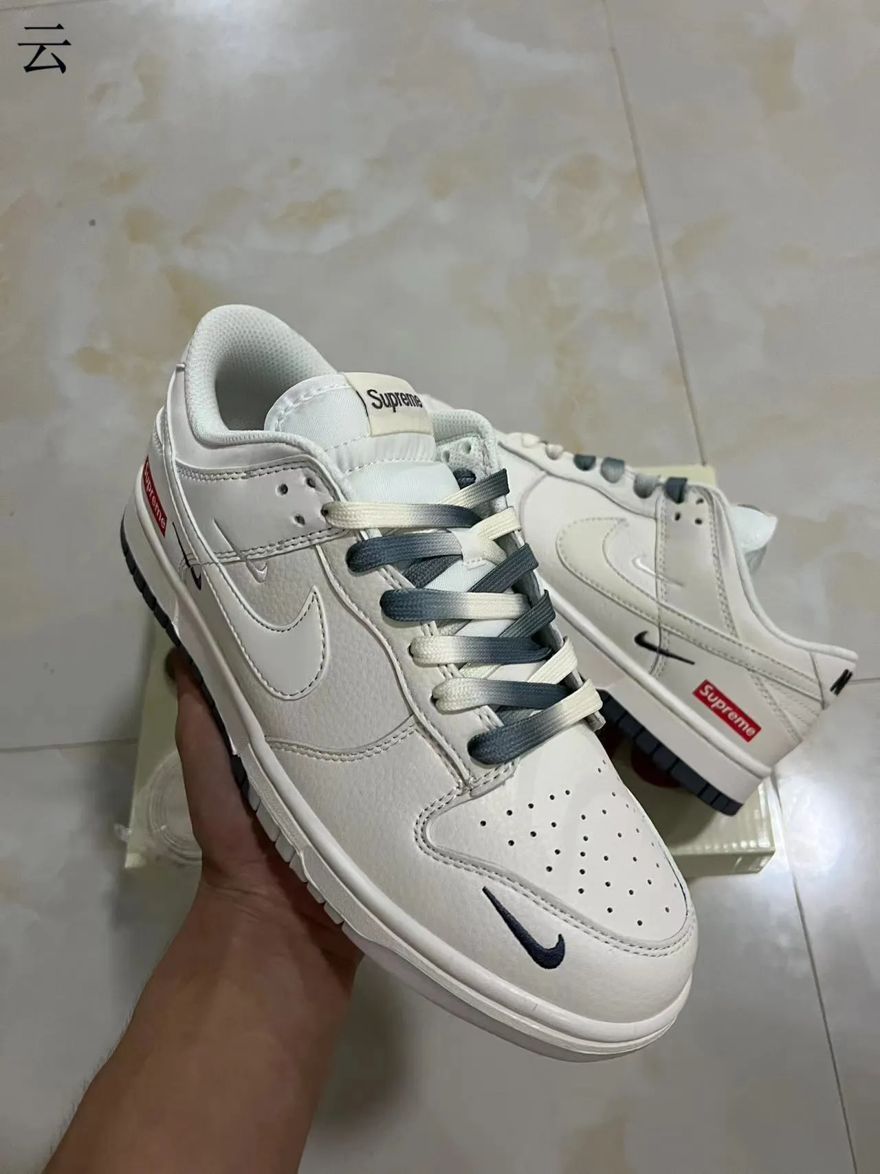 Nike x Supreme Dunk Low Off-White Skateboard Shoes 2