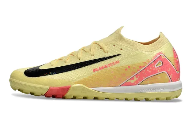 Nike হলুদ গোলাপি বুনা উপর নিম্ন কলার টার্ফ ফুটবল জুতো 7