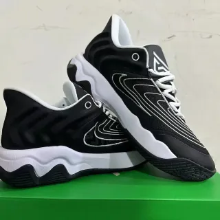 Nike Zoom 2K أسود وأبيض منحوت موجي وسط الحذاء حذاء أسلوب حياة