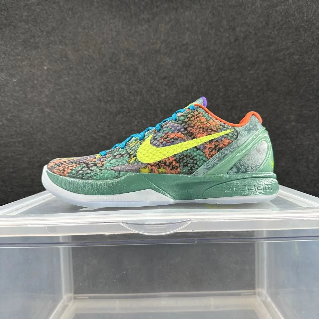 Nike Zoom Kobe VI Tênis de Basquete com Estampa Reptiliana Multicolor 1