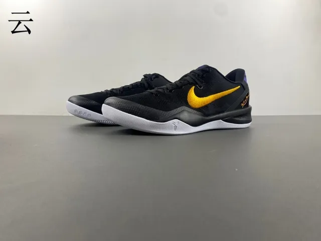 耐克 Zoom Kobe VIII 黑金篮球鞋 8