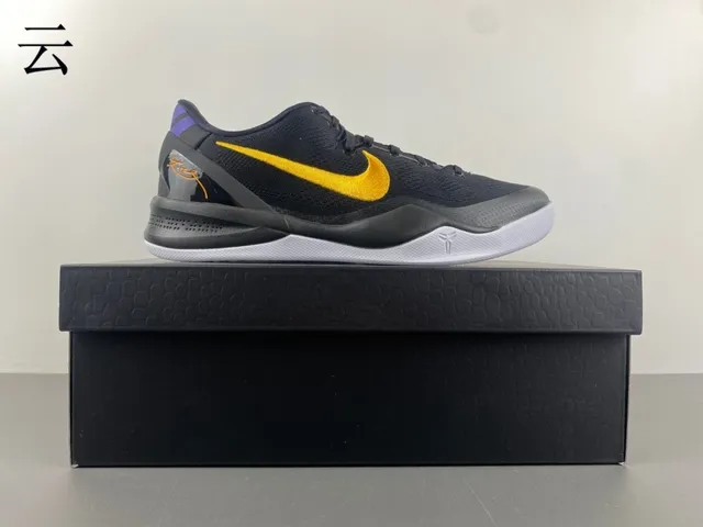 耐克 Zoom Kobe VIII 黑金篮球鞋 14
