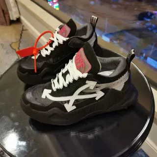 Off-White Black Industrial Design Sole Chunky Sneakers