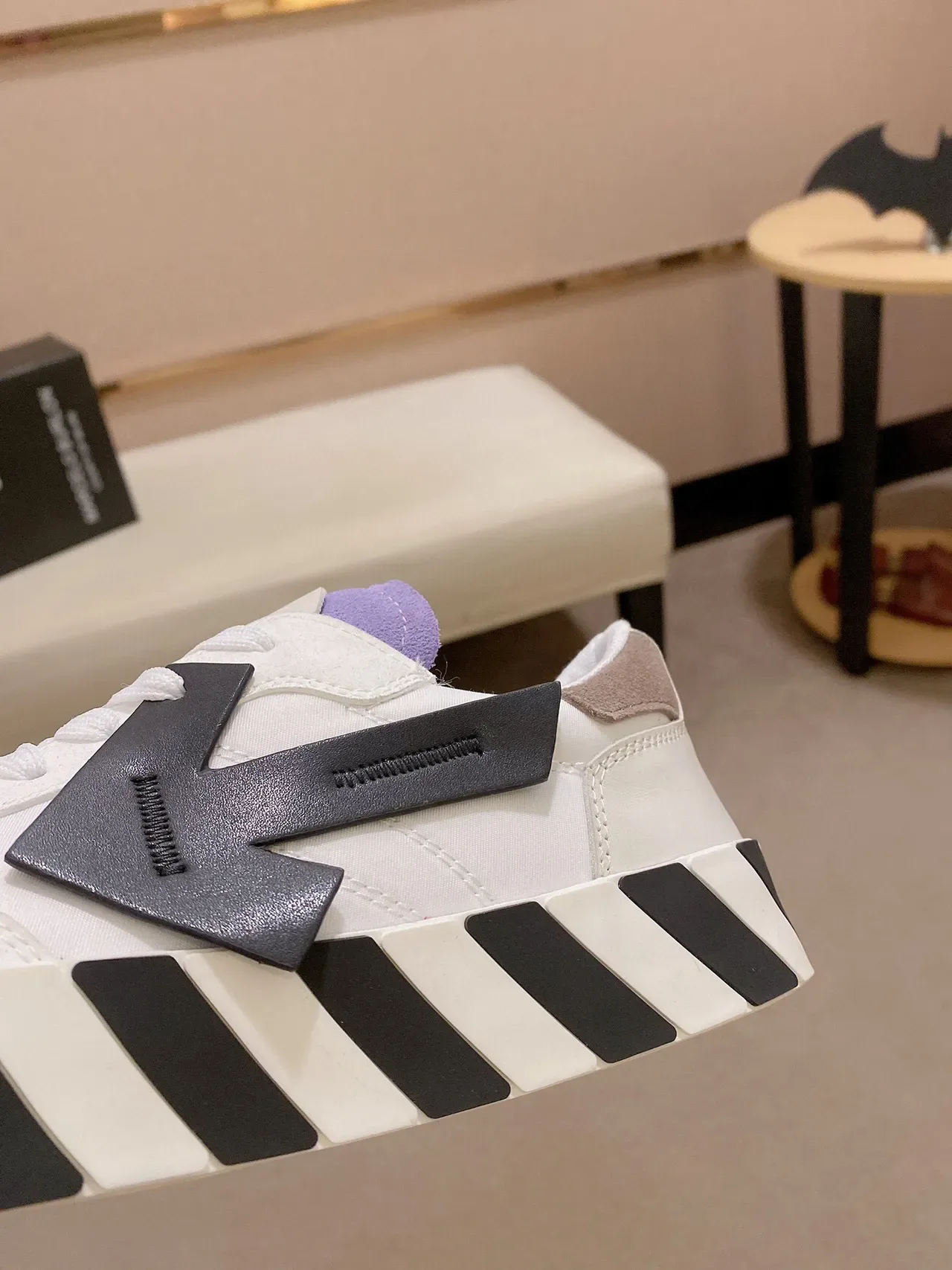 Off-White Black Low-Top Platform Sole Lifestyle Sneakers 4