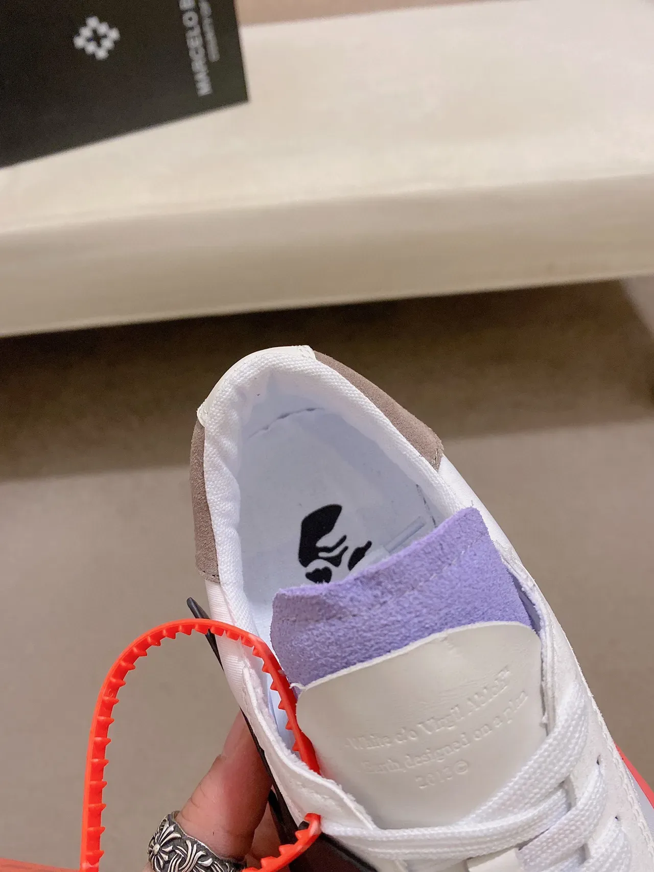 Off-White Black Low-Top Platform Sole Lifestyle Sneakers 5