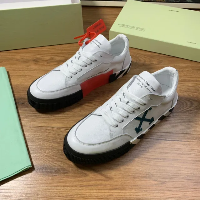 Off-White Diagonal Arrow Sneaker White Black Striped Platform Lifestyle Sneakers 8