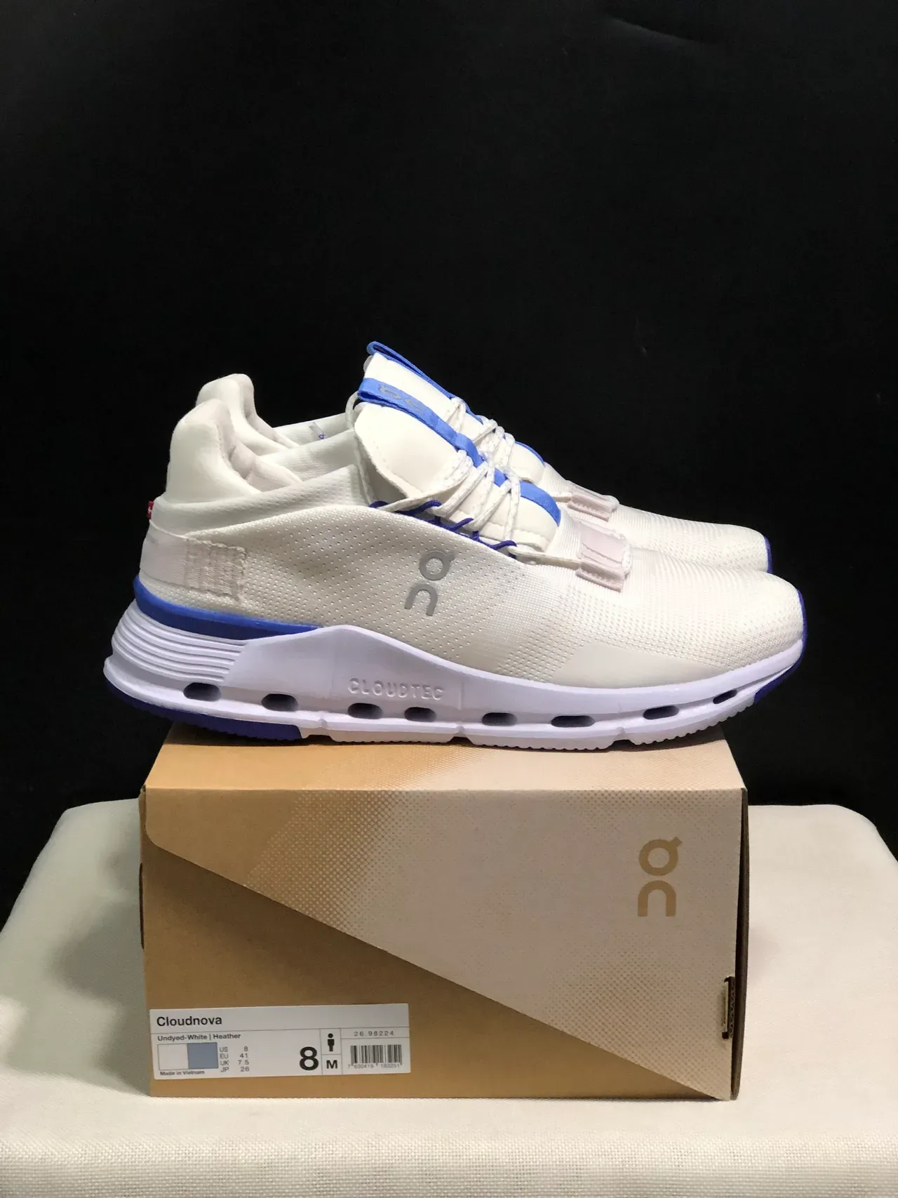 On Cloudmonster Off-White এবং Royal Blue লাইফস্টাইল স্নিকার 4