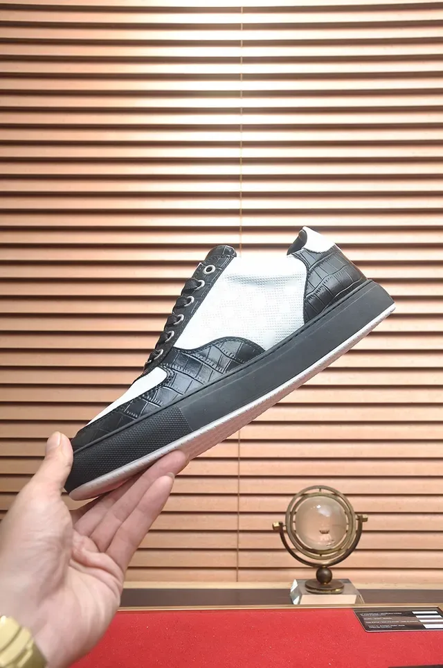 Philipp Plein sneakers lifestyle avec accent patenté noir et blanc 5