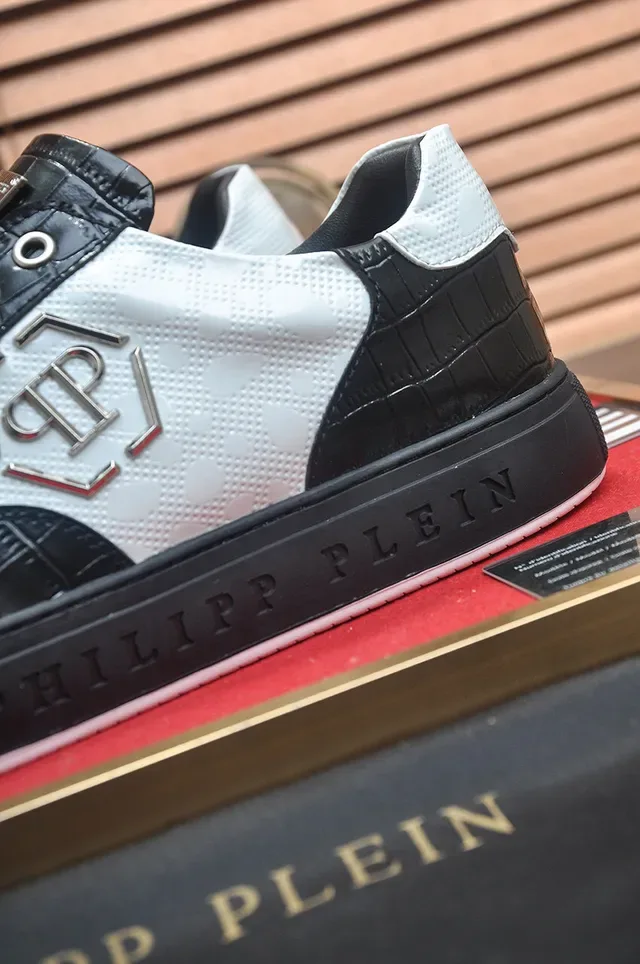 Philipp Plein sneakers lifestyle avec accent patenté noir et blanc 9
