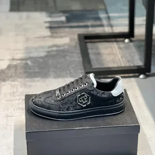 Philipp Plein কালো সাদা টেক্সচার্ড লেদার উপর হেক্সাগোনাল মেটালিক লোগো লাইফস্টাইল স্নিকার