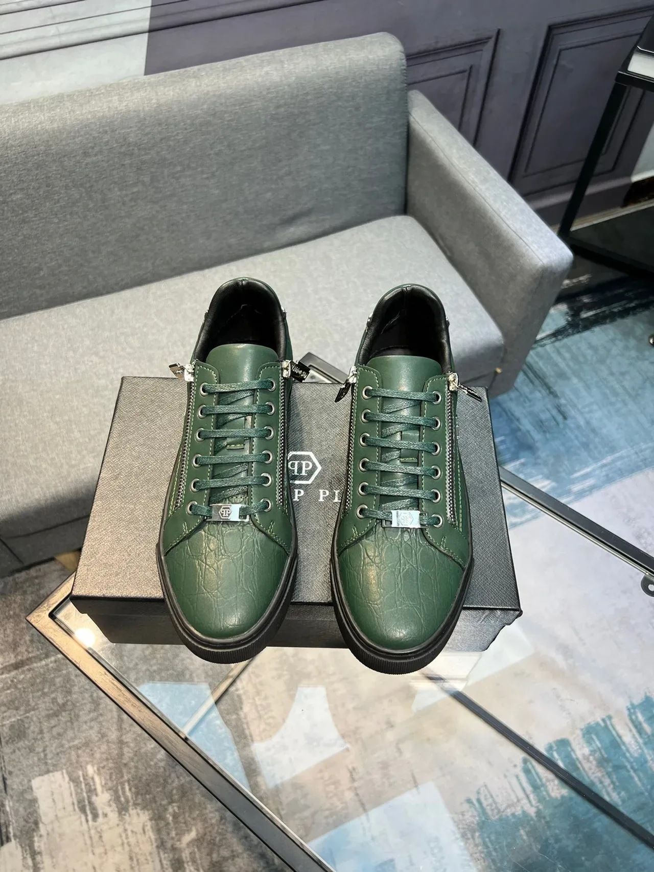 Philipp Plein Sport Vert Noir Cuir Embossé Crocodile Détail Fermeture Éclair Côté Sneakers Lifestyle 2