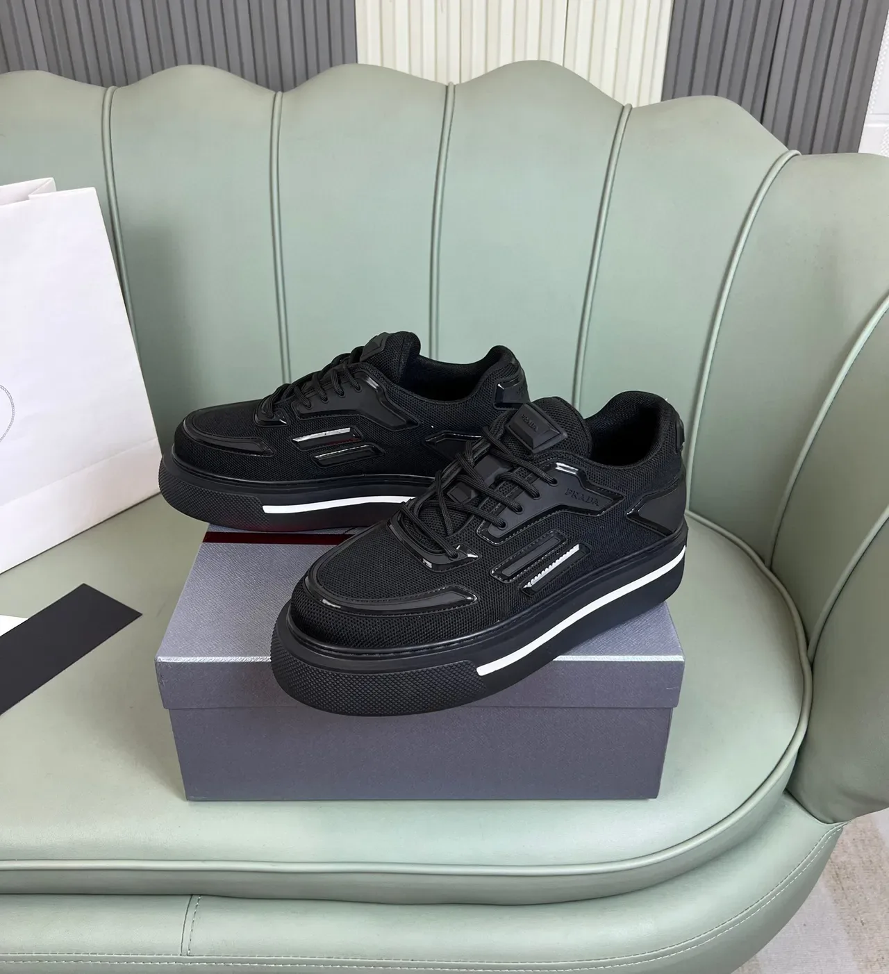 Prada Tênis Lifestyle Todo Preto Malla e Capa Glossy 9