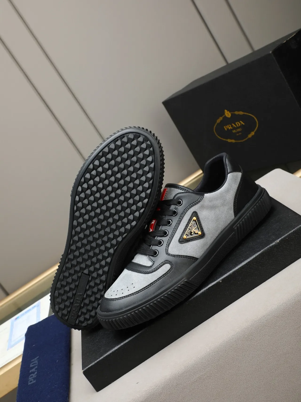 Prada Tênis Lifestyle Preto e Cinza Low-Top Material Misto 5