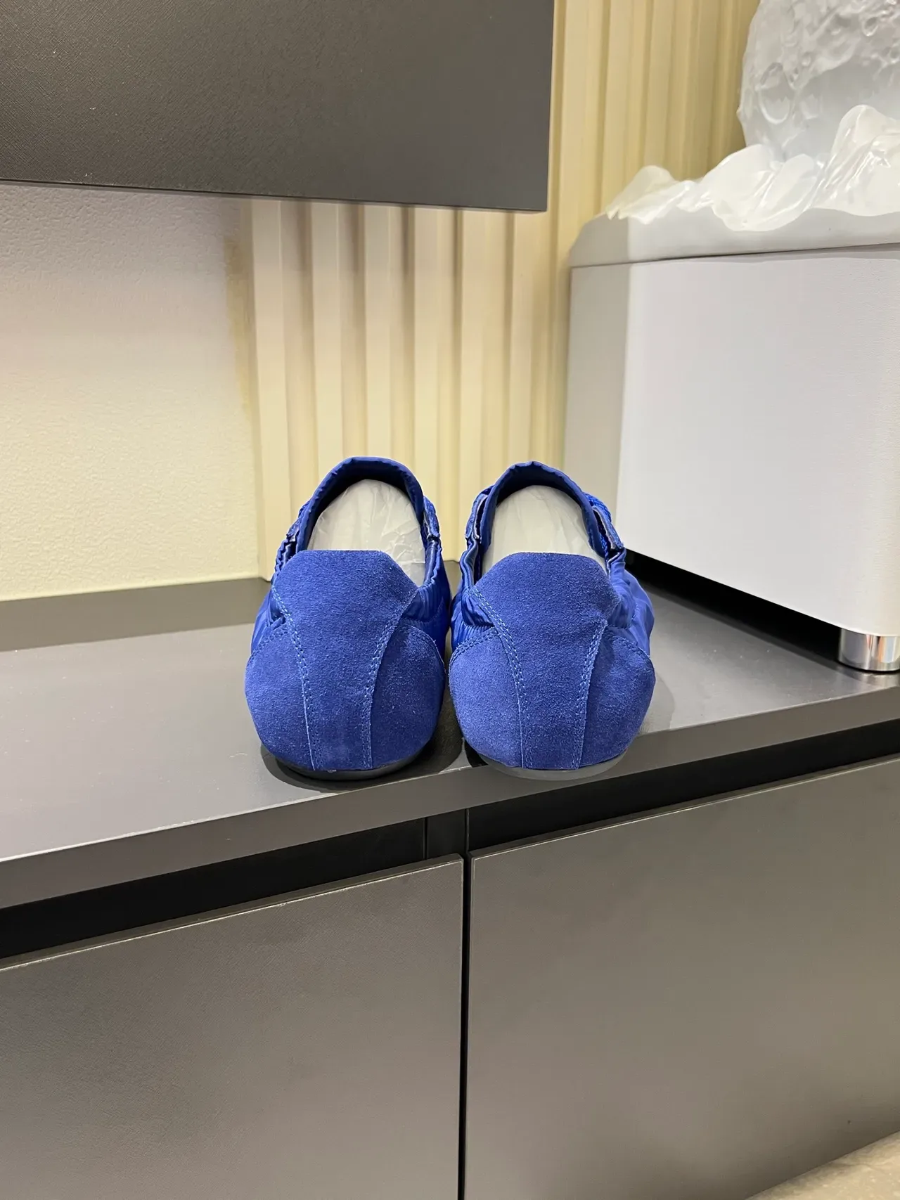 Prada Sneakers Lifestyle Bleu Monocromatique en Nylon et Suede 2