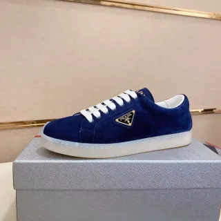 Prada Zapatillas Lifestyle Ante Azul Blanco con Cordones