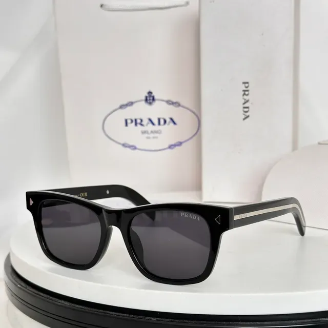 Prada Gafas de Sol Marco Rectangular de Acetato Marrón Dorado 5