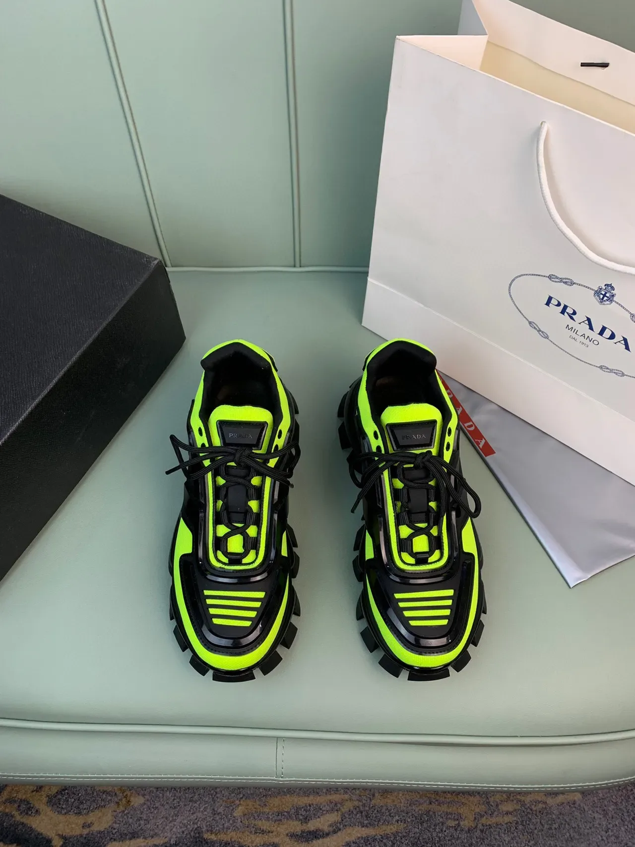 Prada Cloudbust Sneakers Chunky Vert Néon et Noir 9