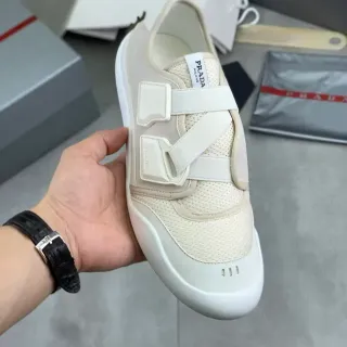 Prada Cloudbust Off-White 网布和麂皮一脚蹬生活时尚运动鞋