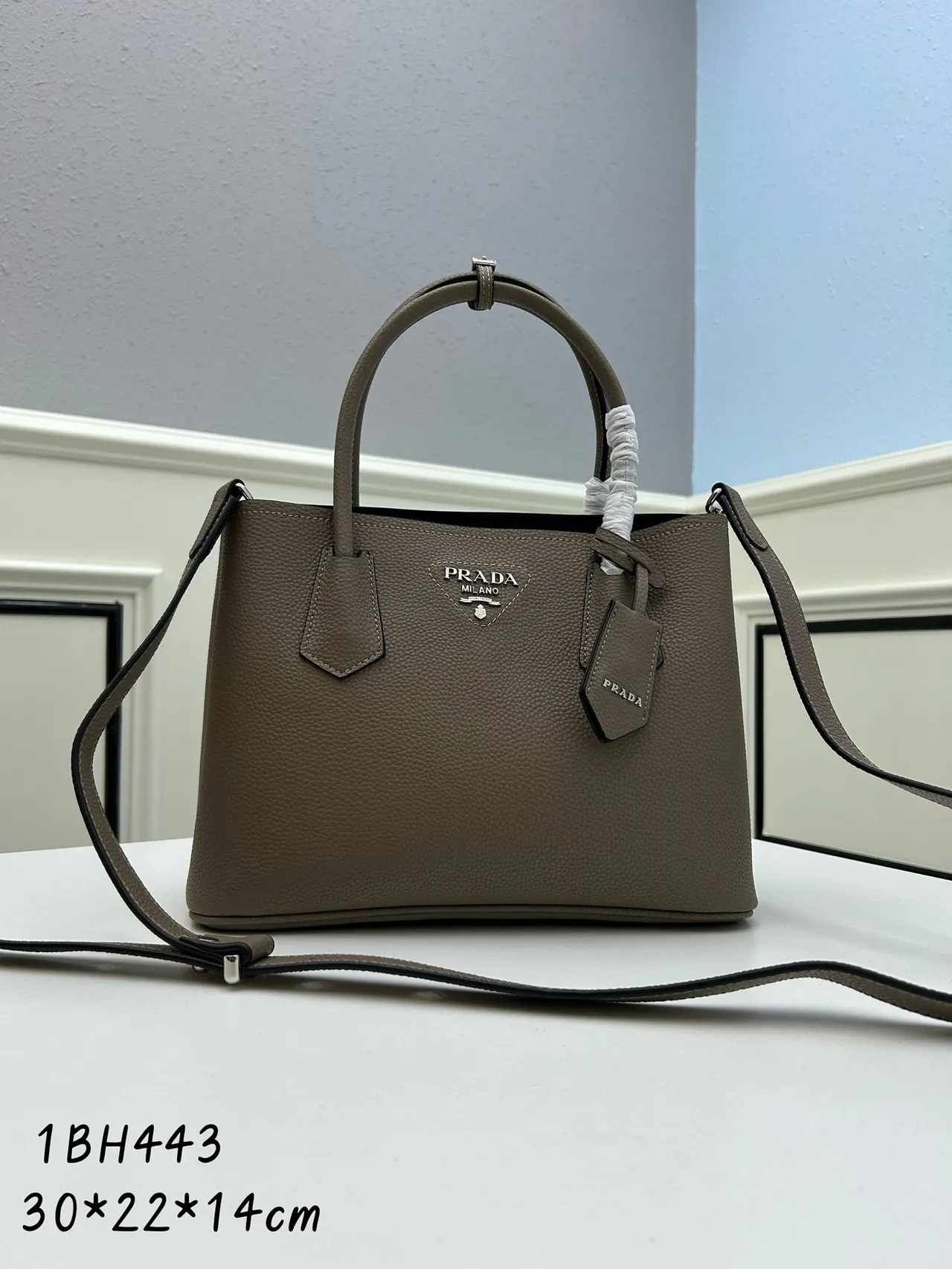 Prada Galleria 结构化粒面皮革豆沙色托特包 6