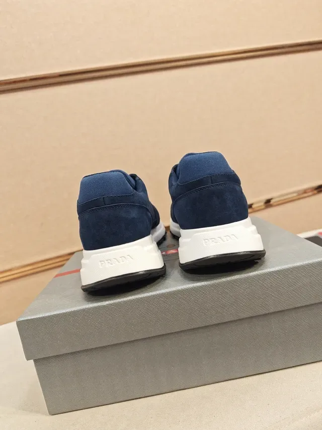 Prada Zapatilla Lifestyle de Ante y Lona Azul Marino 3