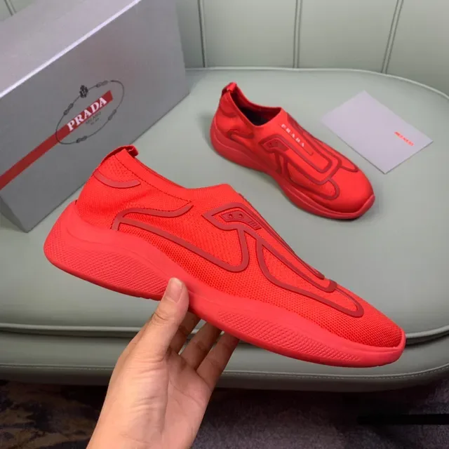 Prada Sneakers Lifestyle avec Upper en Maille Tricotée en Rouge et Construction Slip-On 4