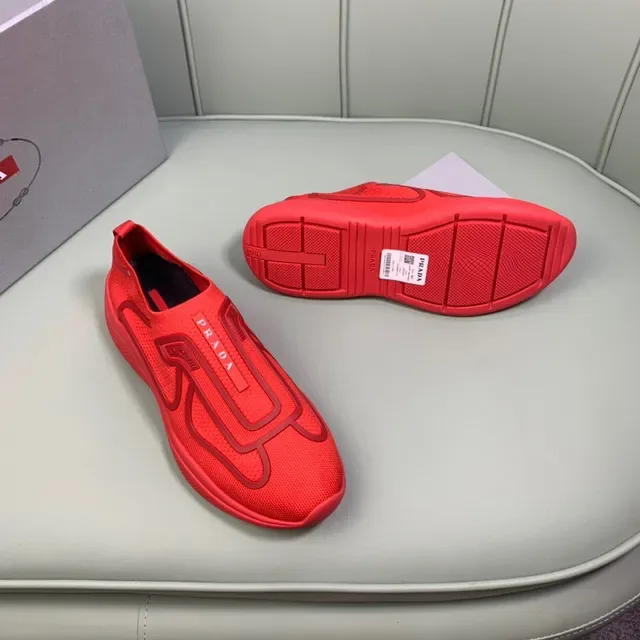 Prada Sneakers Lifestyle avec Upper en Maille Tricotée en Rouge et Construction Slip-On 8