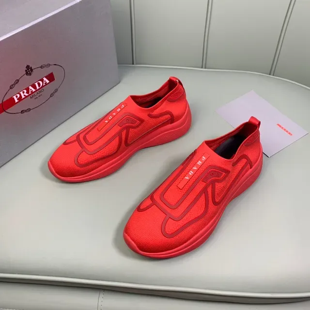 Prada Sneakers Lifestyle avec Upper en Maille Tricotée en Rouge et Construction Slip-On 9