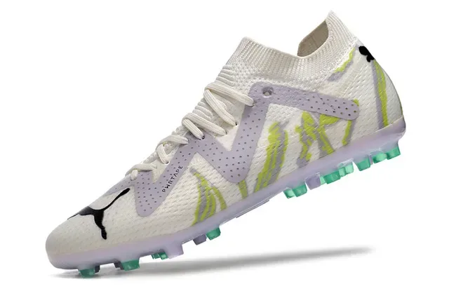 Puma Future Z Blanc Vert Upper en Tricot Overlay Perforé en Forme de V Firm-Ground Chaussures de Football 4